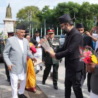 इन्द्रजात्रामा फेरी बालेनले गरे ओलीलाई बहिस्कार, राष्ट्रपतिलाई भने न्यानो स्वागत Image