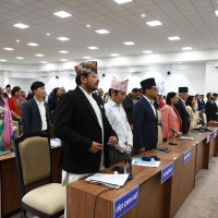 संसदमा चर्को बबण्डर, विपक्षीको नाराबाजीपछि प्रतिनिधि सभा बैठक स्थगित Image