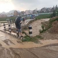 पनौतीमा ४१ मिलिमिटर वर्षा, कुलोले बगाएर महिला बेपत्ता, बीपी राजमार्ग अवरुद्ध Image