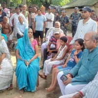 लालु यादवको घर पुगे मुख्यमन्त्री सिंह, शोक प्रकट गर्दै सत्य उजागर गर्ने प्रतिबद्धता Image