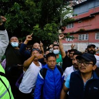 घिसिङ वा साम्पाङलाई अन्तरिम सरकार प्रमुख बनाउन युवाहरूको माग Image