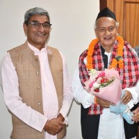 गृहमन्त्री लेखकसँग भाजपा नेता कोश्यारीको शिष्टाचार भेट Image