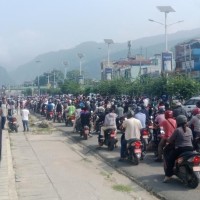 जेन-जी आन्दोलन : रूपन्देहीमा पार्टी कार्यालय र नेताहरूको घरमा तोडफोड Image