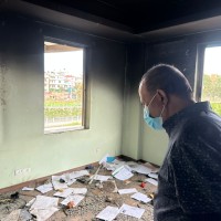 एमाले महासचिव पोखरेलद्वारा क्षतिग्रस्त पार्टी कार्यालय अनुगमन, पुनर्निर्माणमा जोड Image