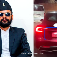 एमाले नेता कडरियाको टेस्लामा बालेनको सवारी, विमानस्थलमै ट्वाँ परे ओली निकट कार्यकर्ता Image