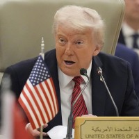 “Only a Fool Would Refuse”: Trump Justifies Accepting Qatar’s Boeing Jet Image