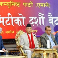 एमालेमा नेतृत्व हस्तान्तरणको माग : ओलीविरुद्ध आवाज बढ्दो Image