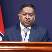 १०० रुपैयाँभन्दा बढी मूल्यका सामान ल्याउँदा भन्सार महसुल तिर्नुपर्ने व्यवस्था वारे के भन्यो भारतले ? Image